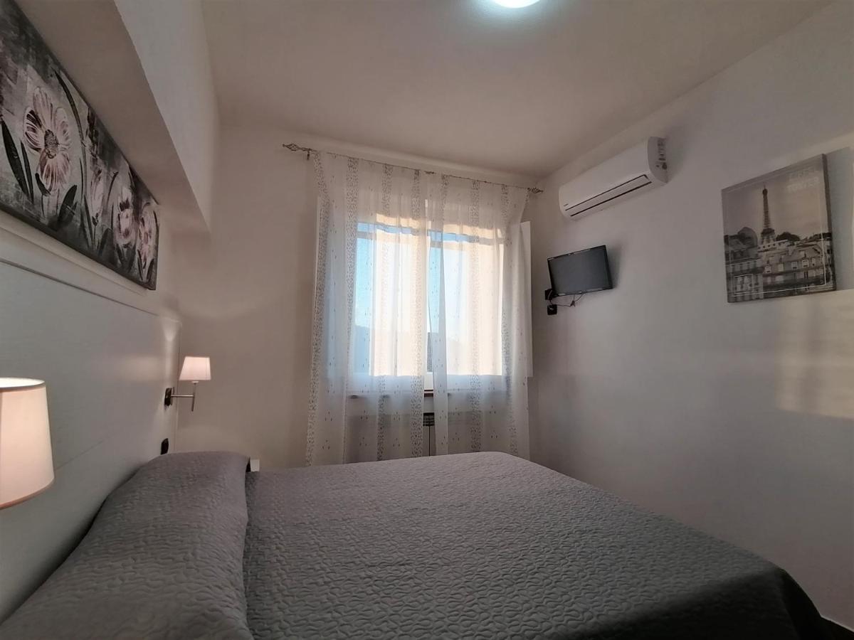 Riaci B&B Villa Isa מראה חיצוני תמונה